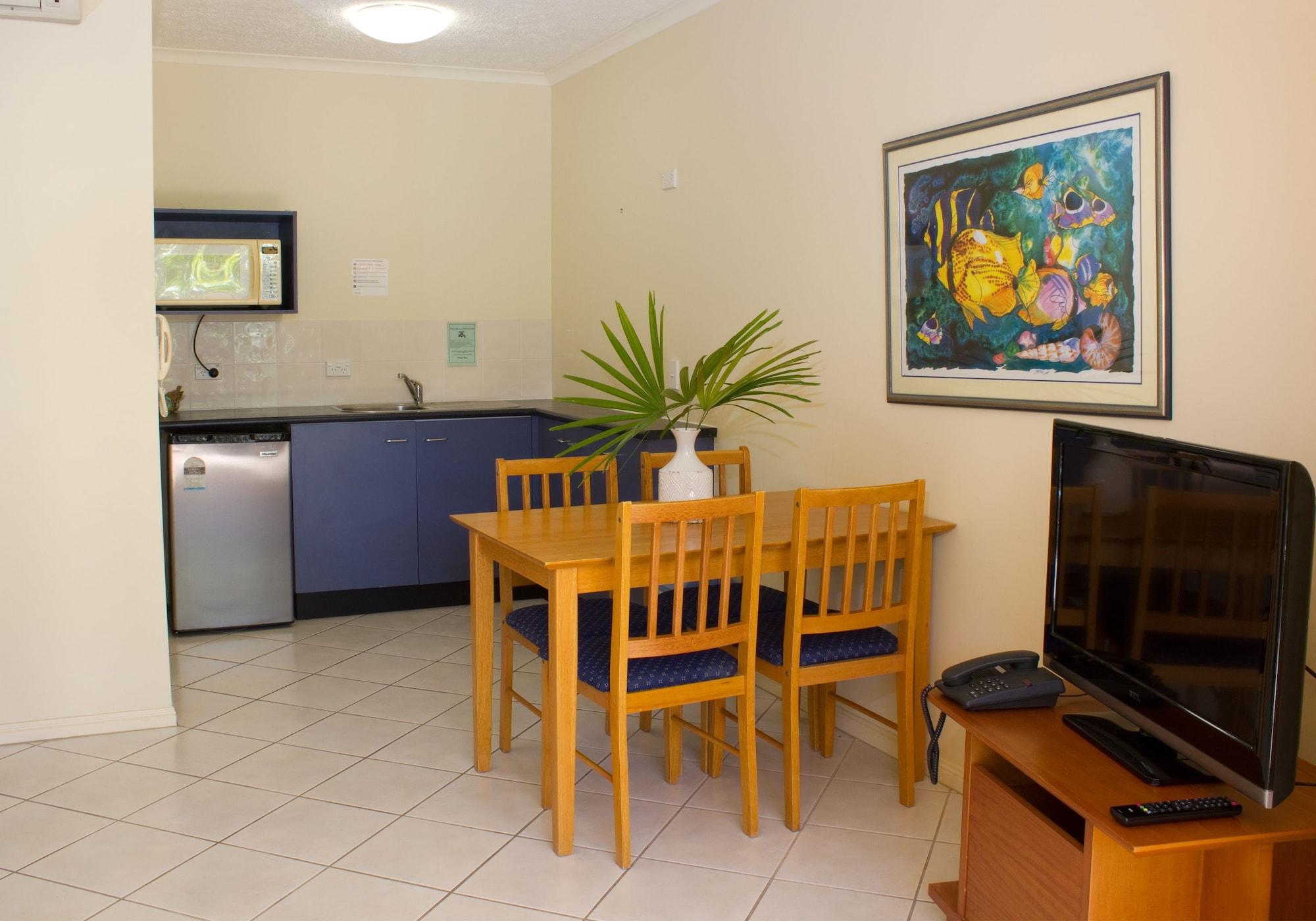 North Cove Waterfront Suites Cairns Exterior foto