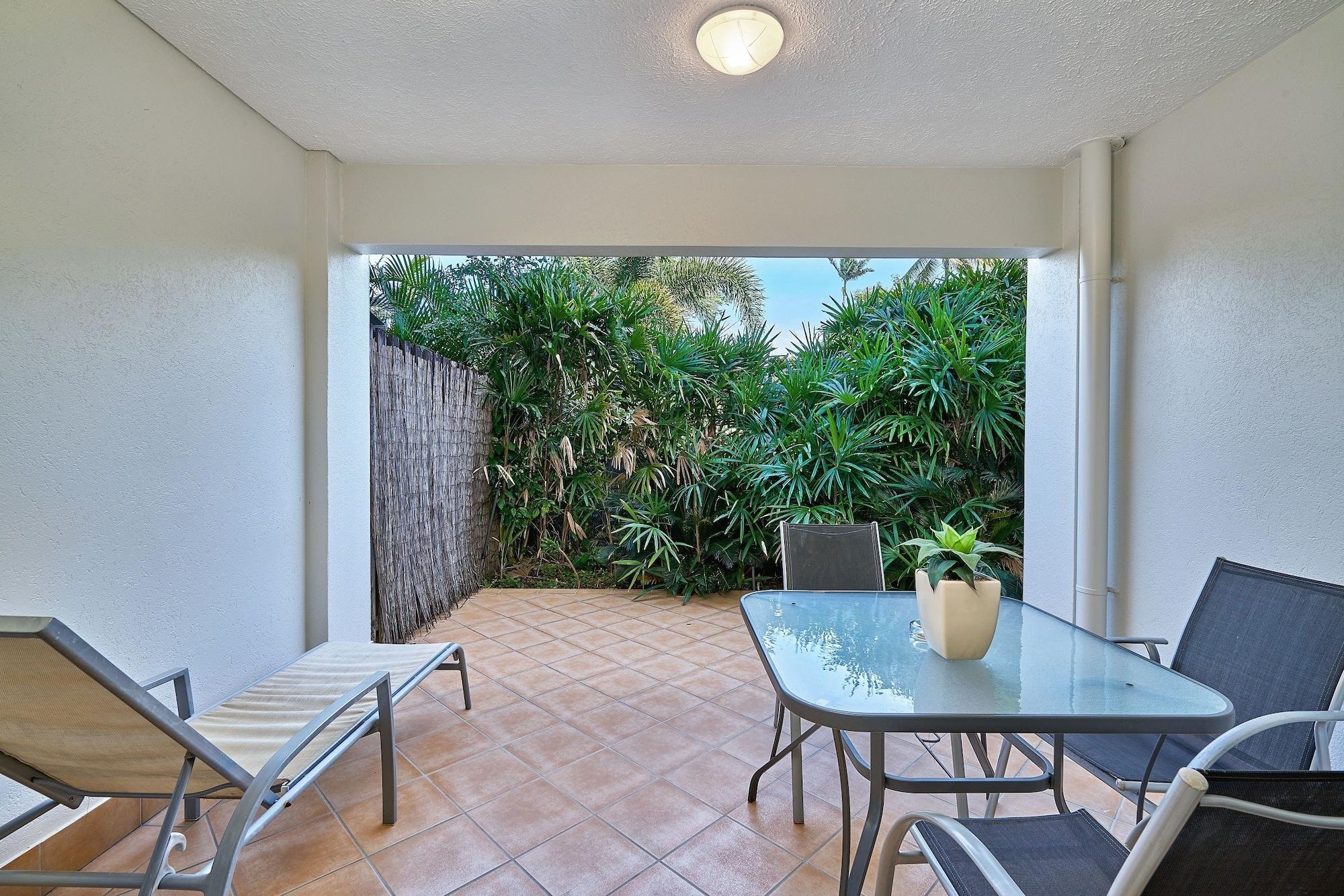 North Cove Waterfront Suites Cairns Exterior foto