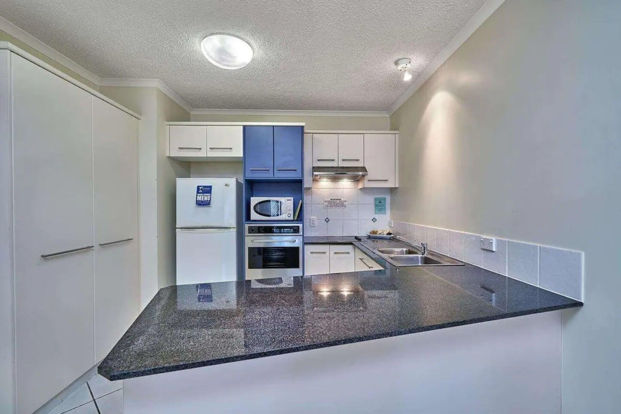 North Cove Waterfront Suites Cairns Exterior foto