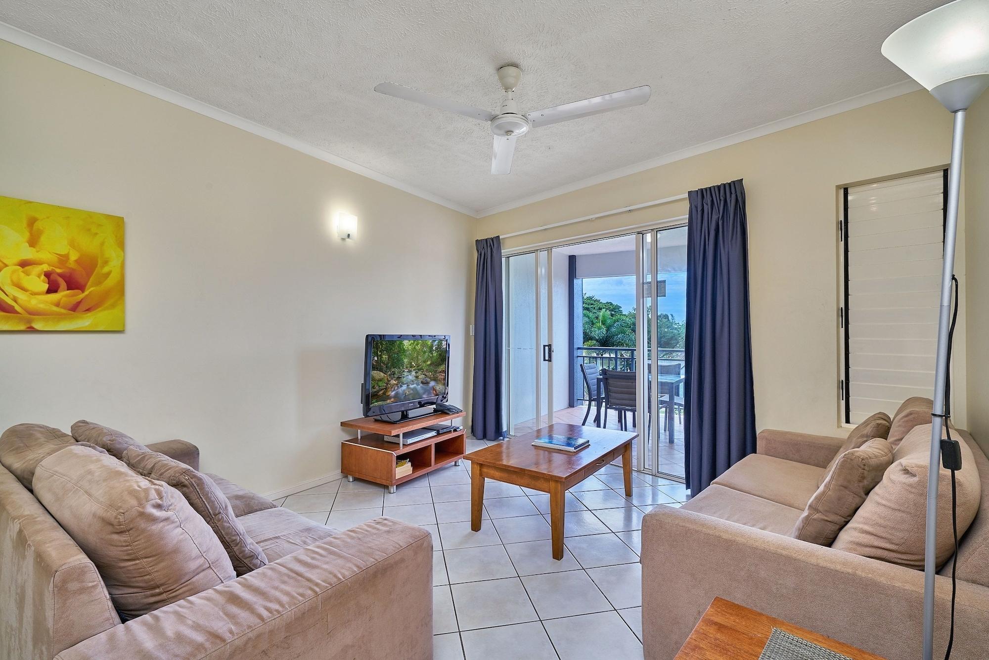 North Cove Waterfront Suites Cairns Exterior foto